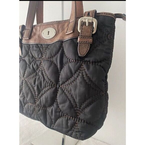 Fossil Black Quilted Shoulder Bag Floral Key Per - Picture 4 of 8